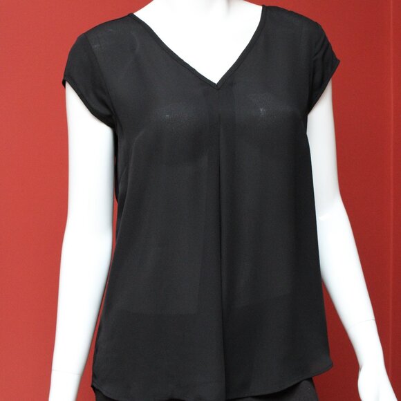 DR2 Black V-Neck Blouse - Picture 3 of 12